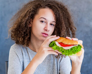 Cheat Days Or Cheat Meals – Which One is Better for Weight Loss? Cheat Days Or Cheat Meals – Which One is Better for Weight Loss?